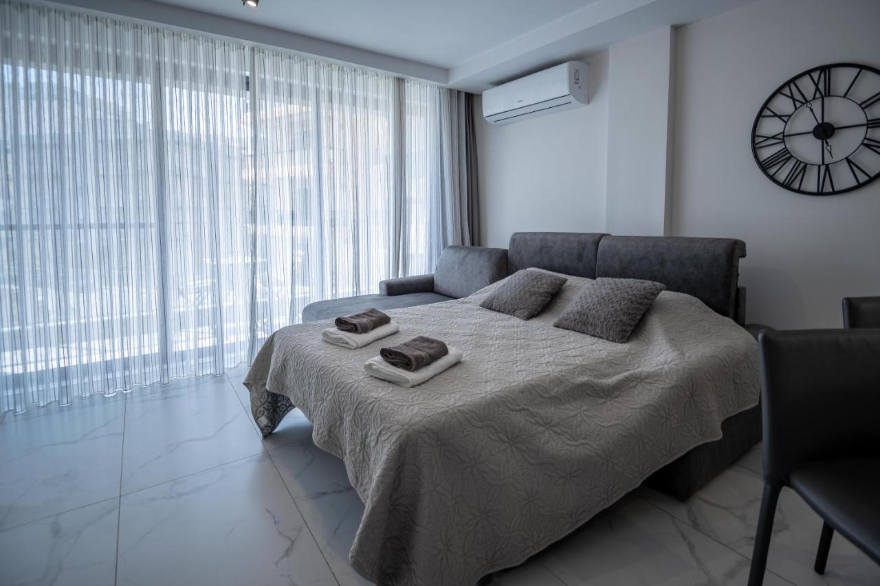 Seaside Luxury Apartment خليج سانت بول المظهر الخارجي الصورة